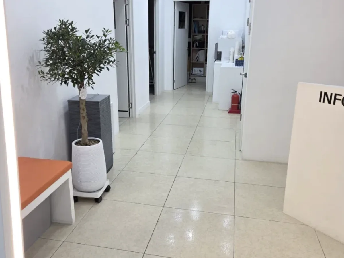 사상구 삼락동 병원 로비·대기실 바닥 위생청소 사례 - 행진크린